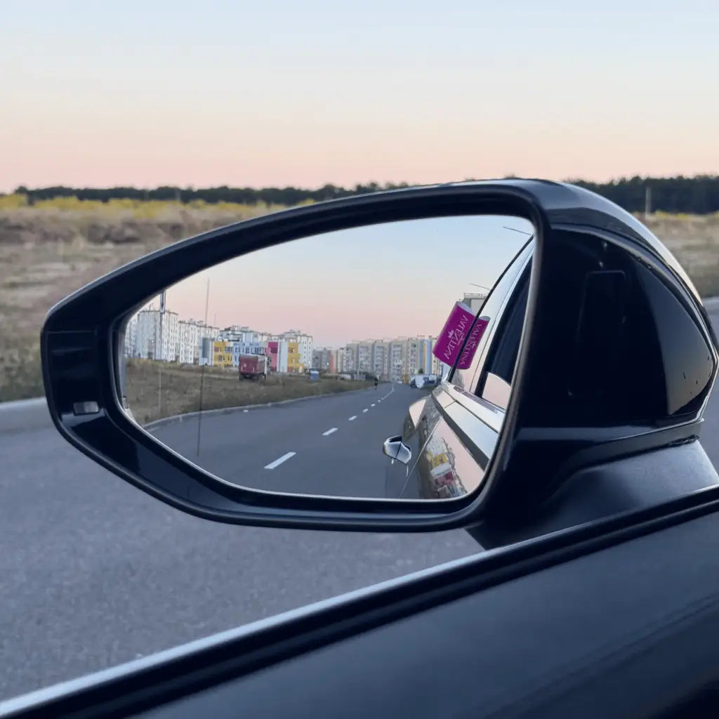 Pinkie Car Tag